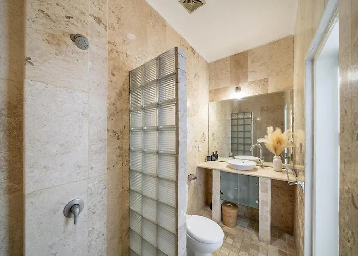 Heart Of 2bed 2bath 2 Pools Super Quiet Apartment *