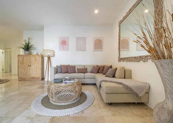 Heart Of 2bed 2bath 2 Pools Super Quiet